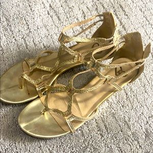 MADELiNE gold sandal.